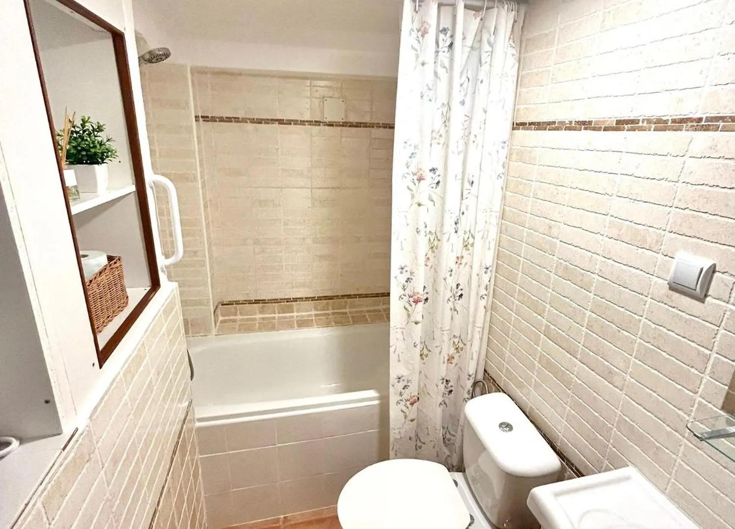 Casita Villares Villanueva del Trabuco 0*,